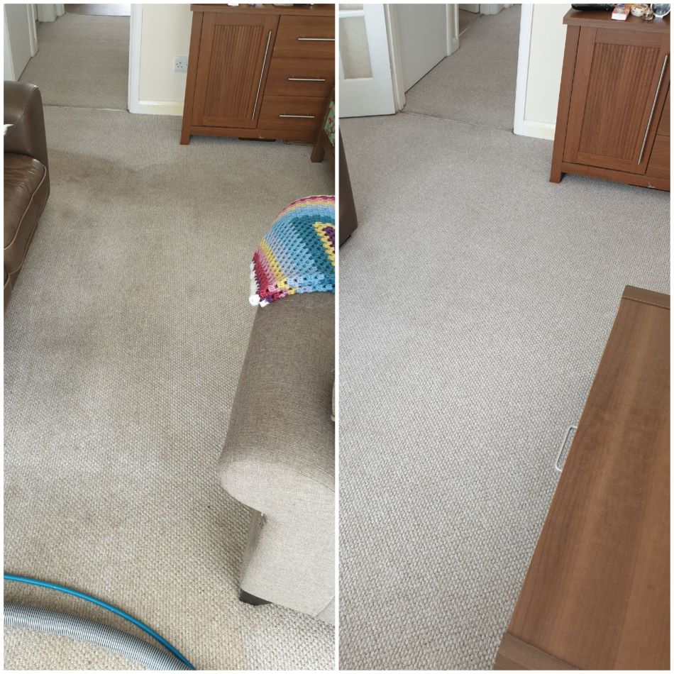 Living room carpet cleaning - before and after