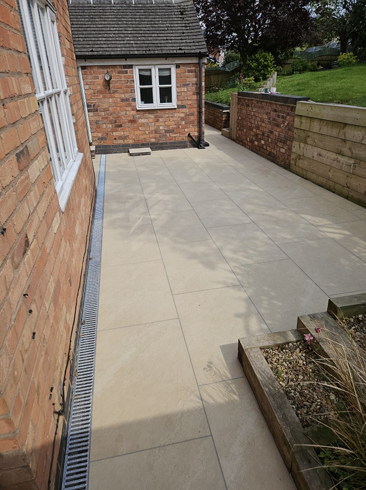 porcelain paving in clifton campville