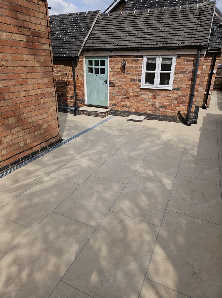porcelain paving in clifton campville